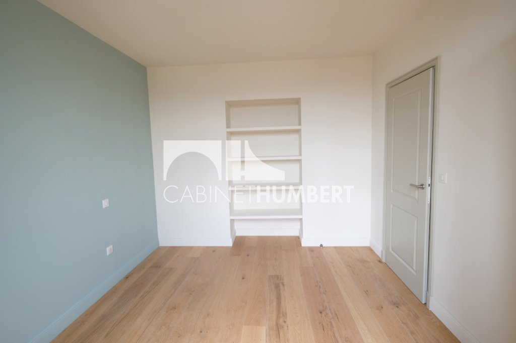 HYPER CENTRE A LOUER - ST ETIENNE CENTRE VILLE - 79.85 m2 - 830 € charges comprises par mois