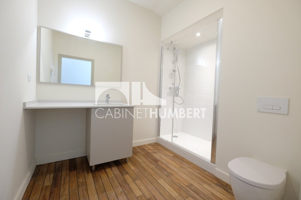 HYPER CENTRE T3 A LOUER - ST ETIENNE CENTRE VILLE - 90.91 m2 - 985 &euro; charges comprises par mois