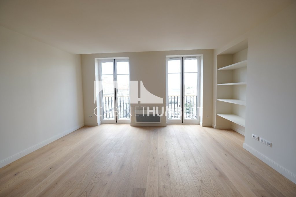 HYPER CENTRE A LOUER - ST ETIENNE CENTRE VILLE - 71.81 m2 - 770€ charges comprises par mois