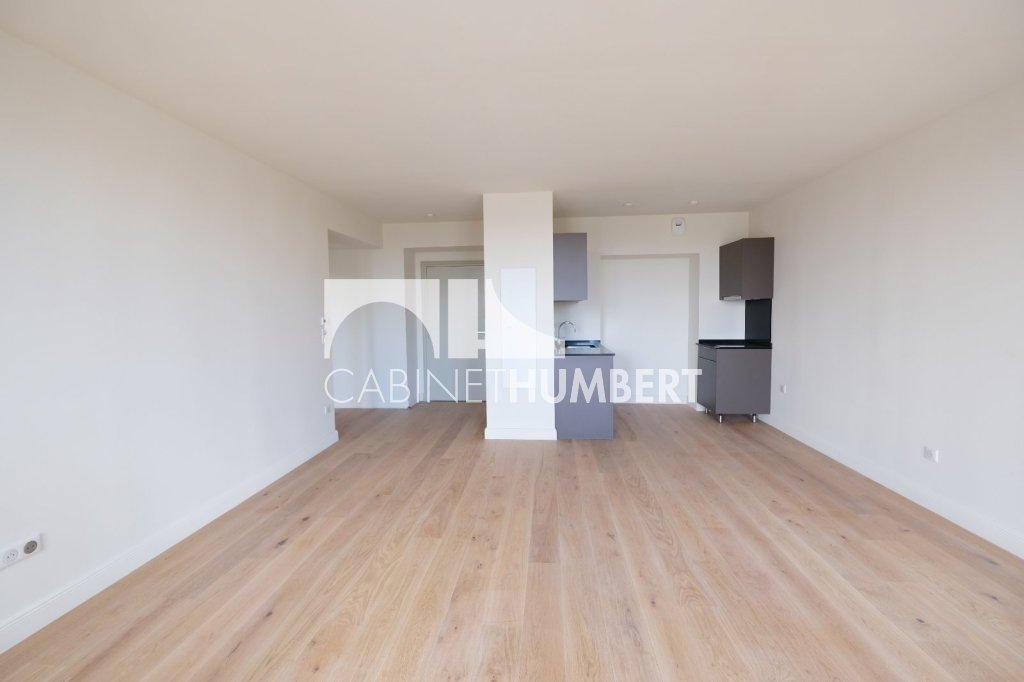 HYPER CENTRE A LOUER - ST ETIENNE CENTRE VILLE - 71.81 m2 - 770€ charges comprises par mois