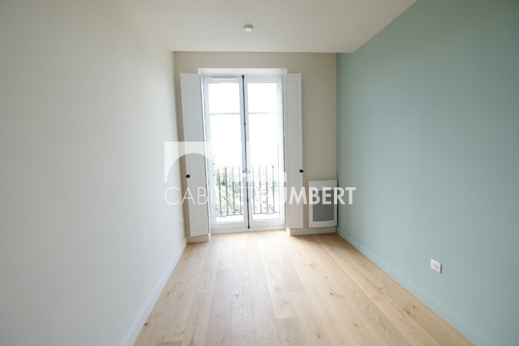 HYPER CENTRE A LOUER - ST ETIENNE CENTRE VILLE - 71.81 m2 - 770€ charges comprises par mois