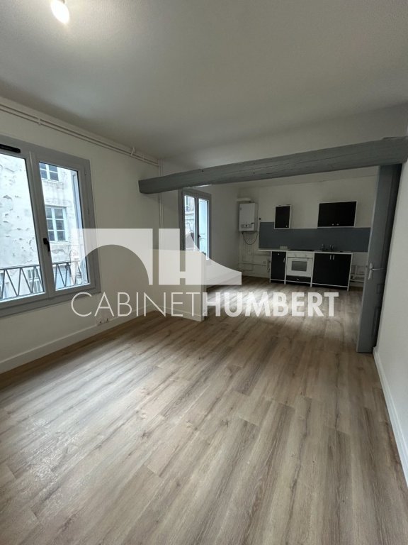 APPARTEMENT T3 A LOUER - ST ETIENNE CENTRE VILLE - 63 m2 - 630�&euro; charges comprises par mois