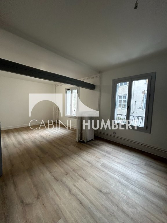 APPARTEMENT T3 A LOUER - ST ETIENNE CENTRE VILLE - 63 m2 - 630�&euro; charges comprises par mois