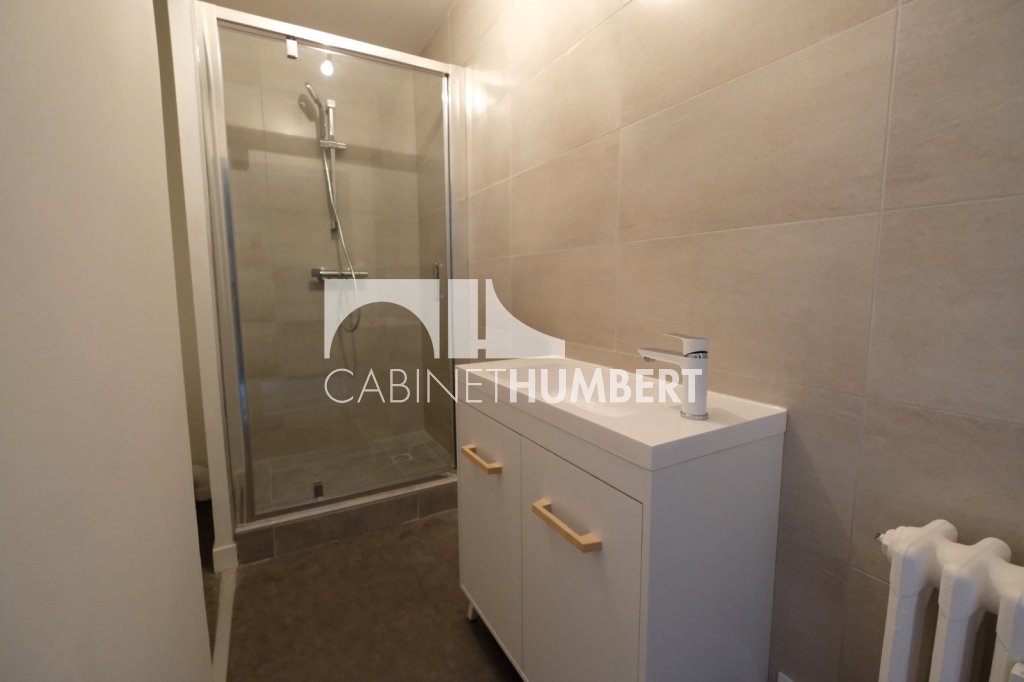 APPARTEMENT T3 A LOUER - ST ETIENNE CENTRE VILLE - 63 m2 - 630�&euro; charges comprises par mois