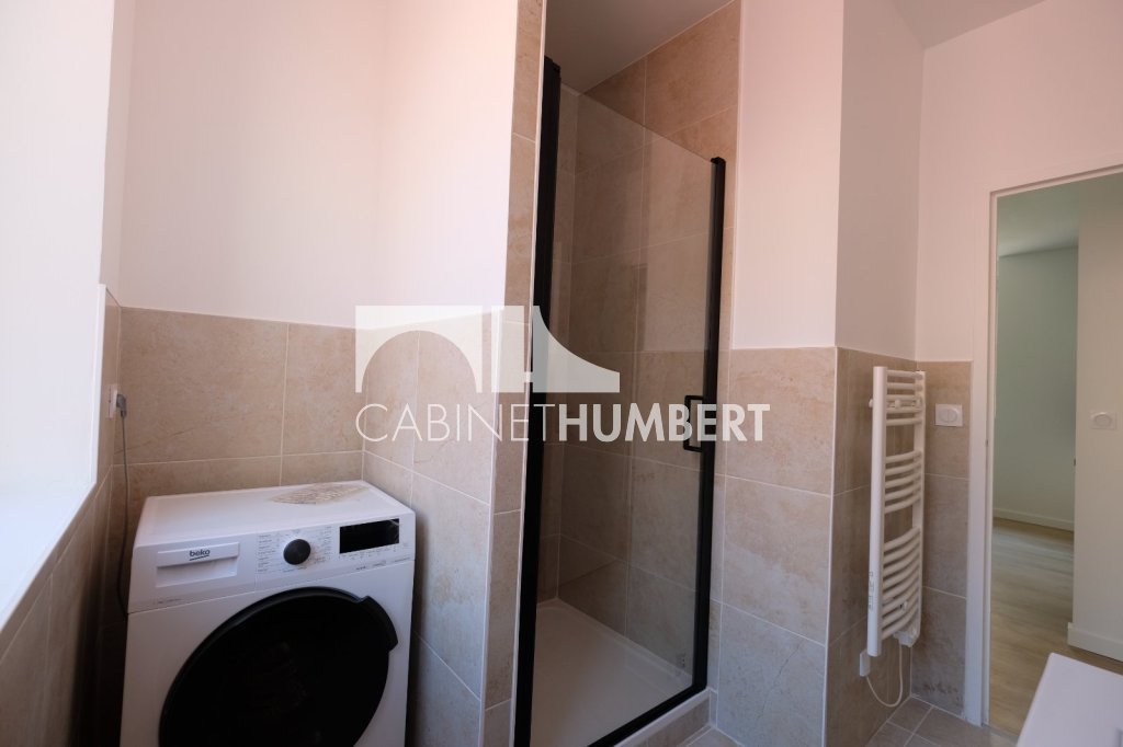 APPARTEMENT T3 A LOUER - ST ETIENNE CENTRE VILLE - 50.07 m2 - 600 &euro; charges comprises par mois