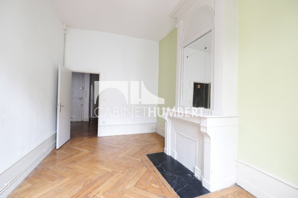 APPARTEMENT T3 A LOUER - ST ETIENNE CENTRE VILLE - 65.46 m2 - 570€ charges comprises par mois