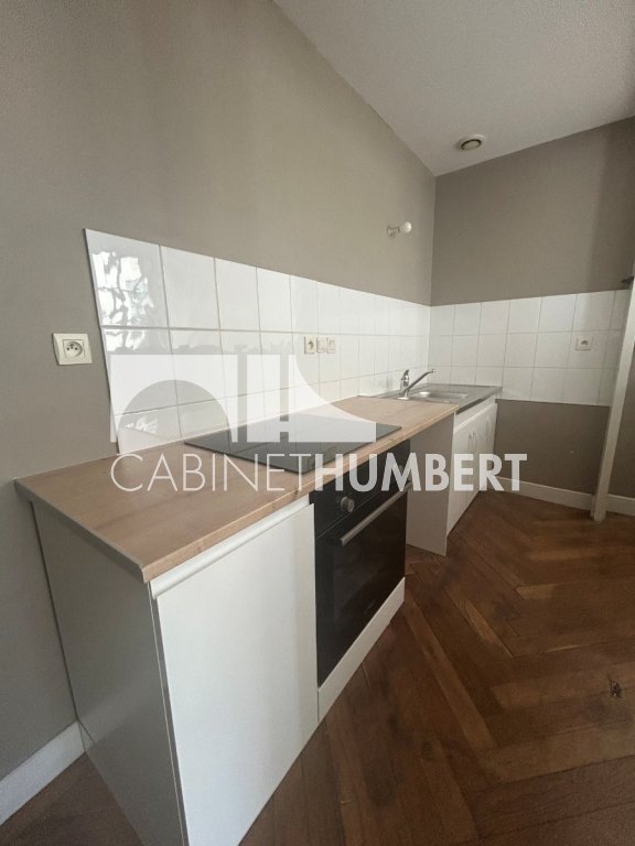 APPARTEMENT T3 A LOUER - ST ETIENNE CENTRE VILLE - 65.46 m2 - 570€ charges comprises par mois