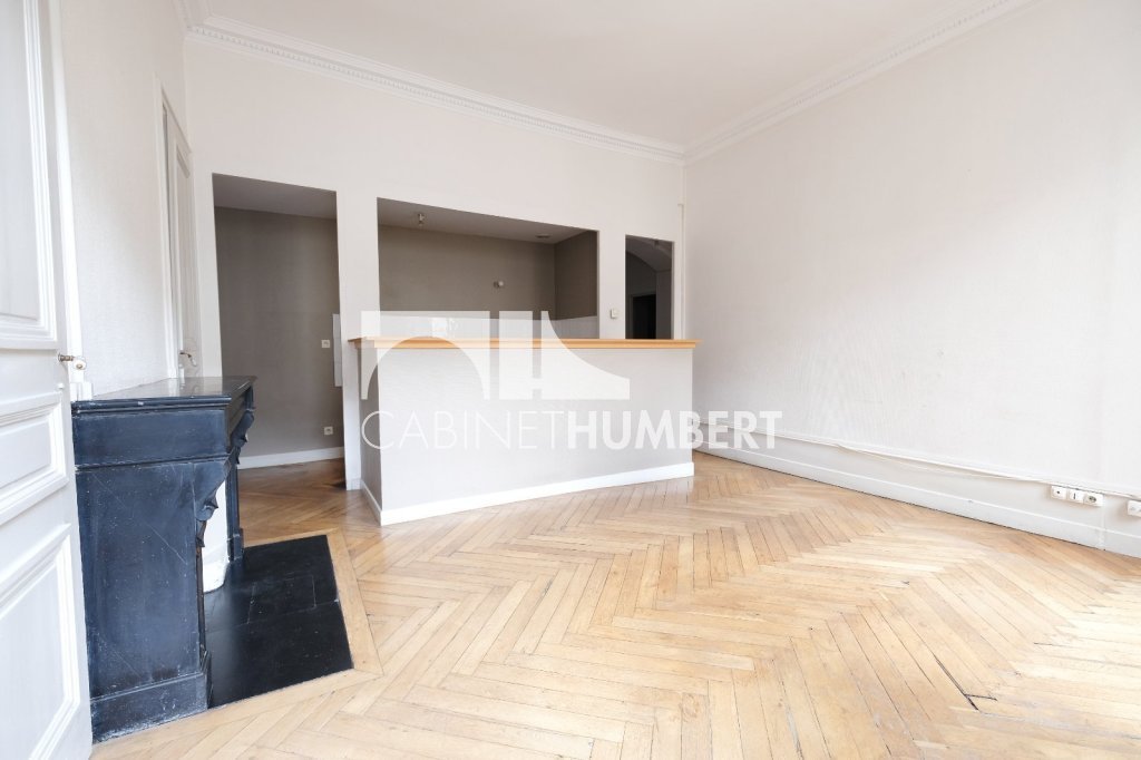 APPARTEMENT T3 A LOUER - ST ETIENNE CENTRE VILLE - 65.46 m2 - 570€ charges comprises par mois