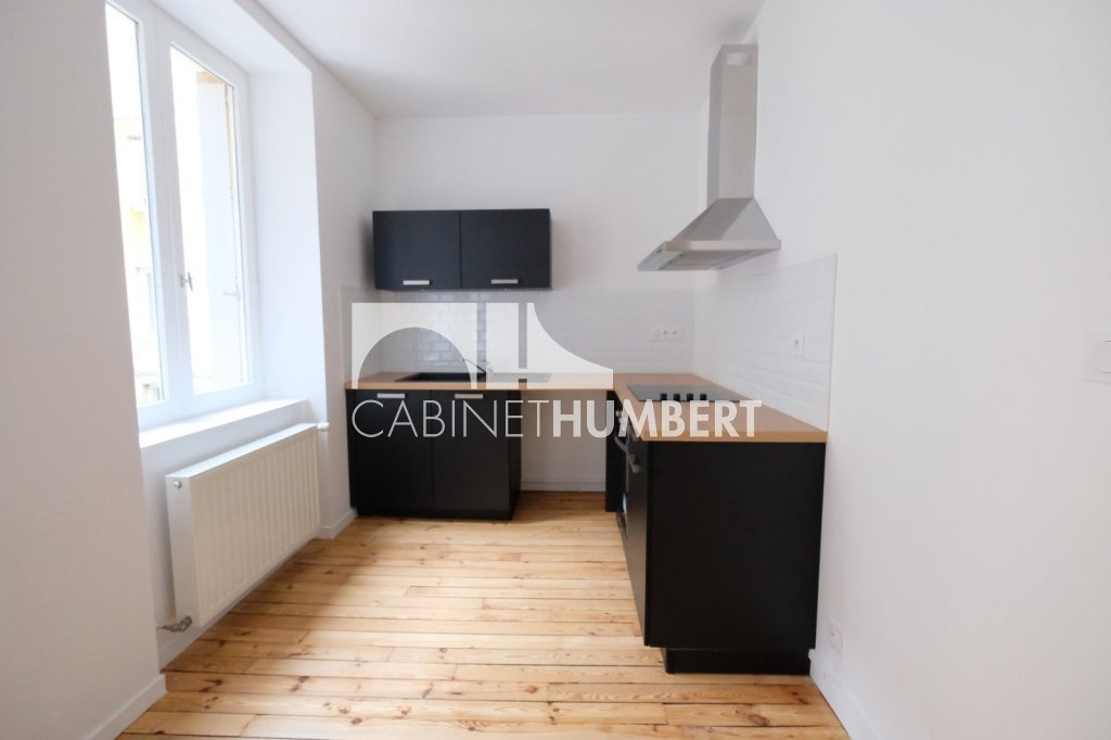 APPARTEMENT T3 A LOUER - ST ETIENNE CENTRE VILLE - 80.58 m2 - 760 &euro; charges comprises par mois
