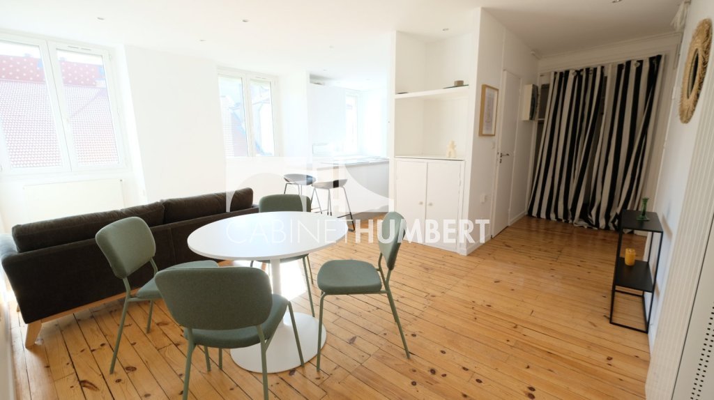 centre ville A LOUER - ST ETIENNE CENTRE VILLE - 61 m2 - 650 &euro; charges comprises par mois