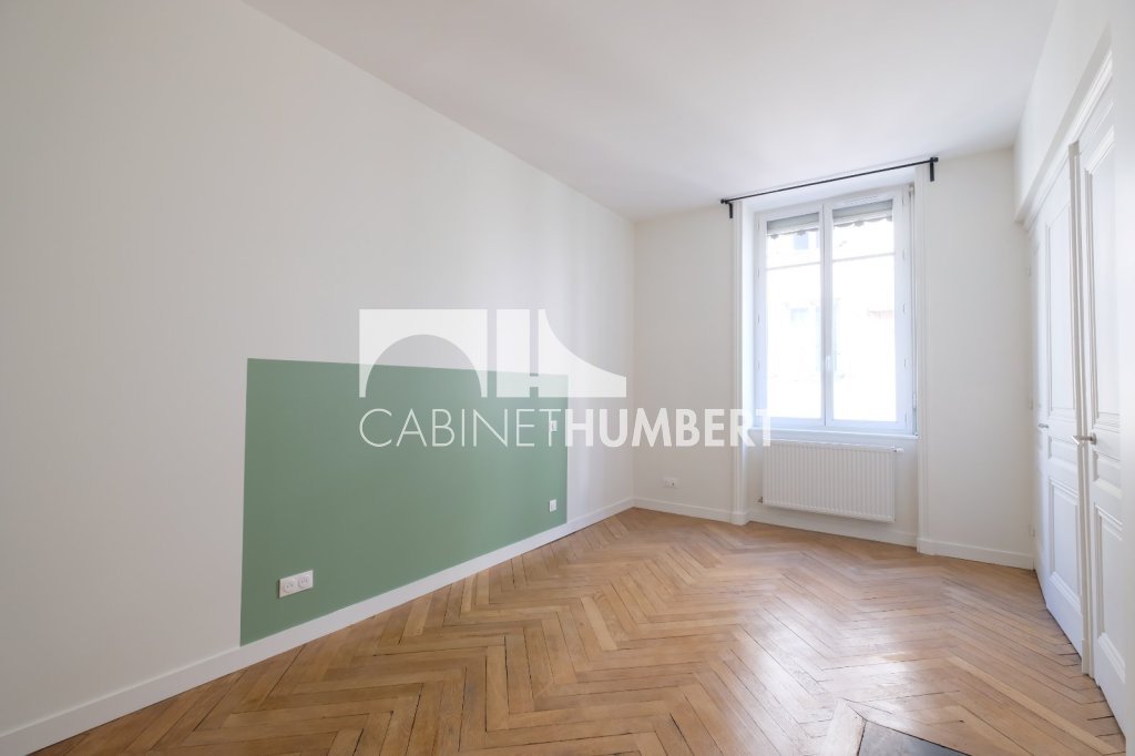 APPARTEMENT T3 A LOUER - ST ETIENNE CENTRE VILLE - 86.94 m2 - 695 &euro; charges comprises par mois