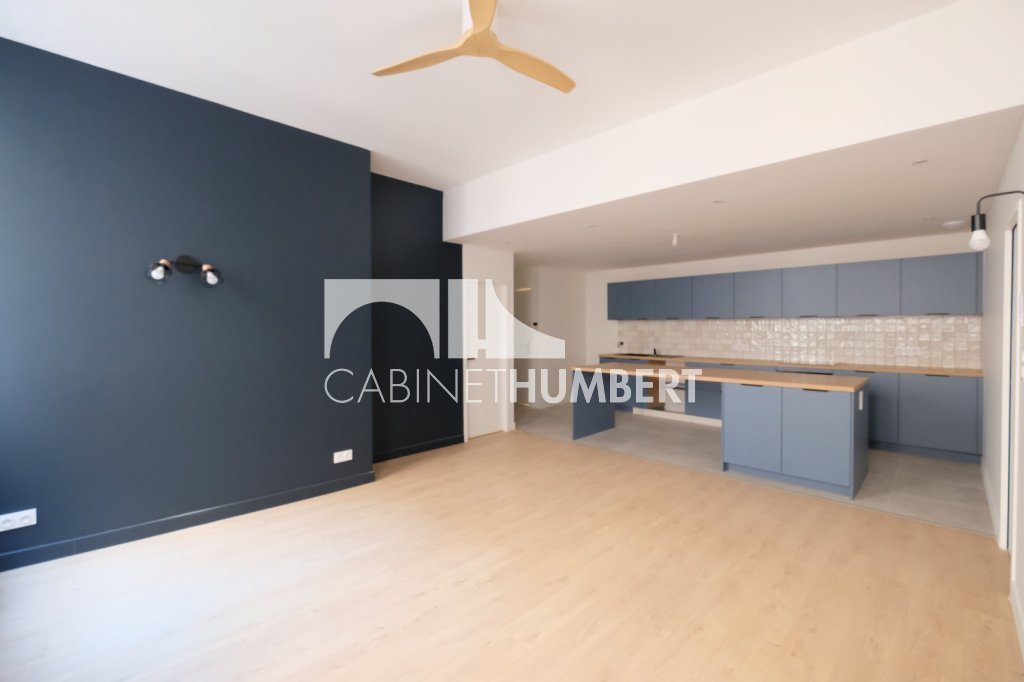APPARTEMENT T3 A LOUER - ST ETIENNE CENTRE VILLE - 74 m2 - 795 &euro; charges comprises par mois
