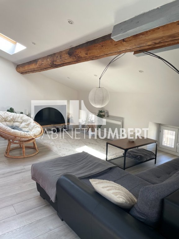APPARTEMENT T3 A LOUER - ST ETIENNE CENTRE VILLE - 74.01 m2 - 730 &euro; charges comprises par mois