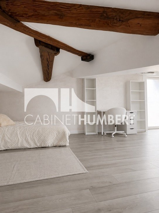 APPARTEMENT T3 A LOUER - ST ETIENNE CENTRE VILLE - 74.01 m2 - 730 &euro; charges comprises par mois