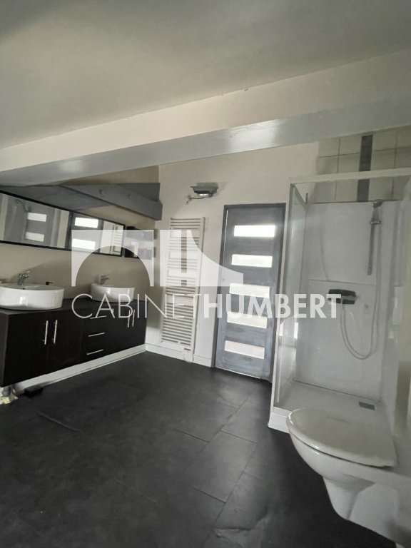 APPARTEMENT T3 A LOUER - ST ETIENNE CENTRE VILLE - 74.01 m2 - 730 &euro; charges comprises par mois