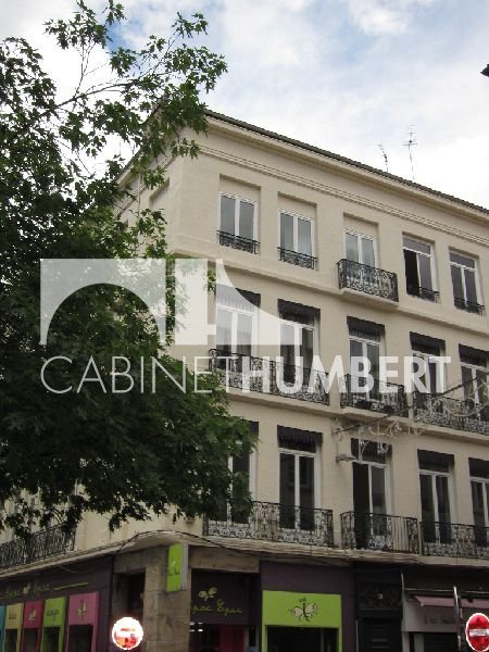 APPARTEMENT T3 A LOUER - ST ETIENNE CENTRE VILLE - 72 m2 - 650 &euro; charges comprises par mois
