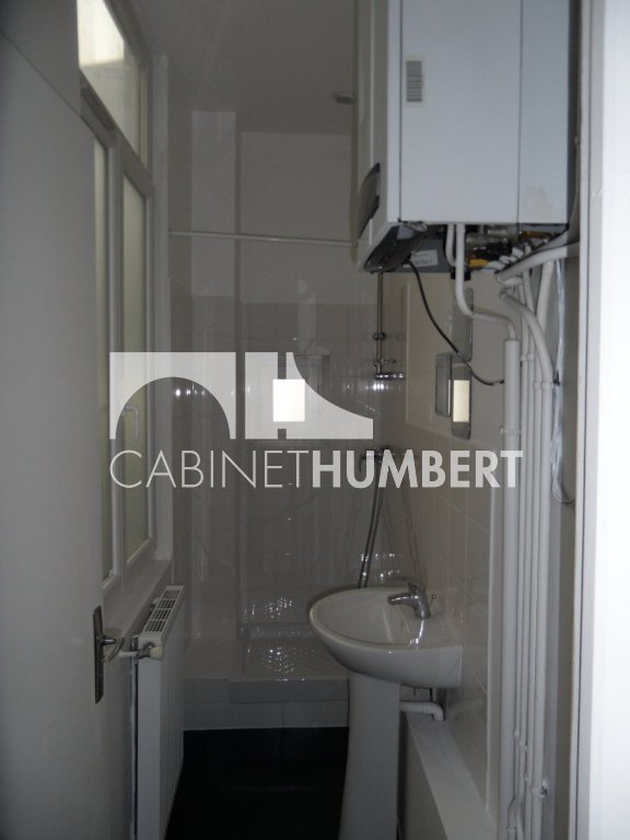 APPARTEMENT T3 A LOUER - ST ETIENNE CENTRE VILLE - 72 m2 - 650 &euro; charges comprises par mois