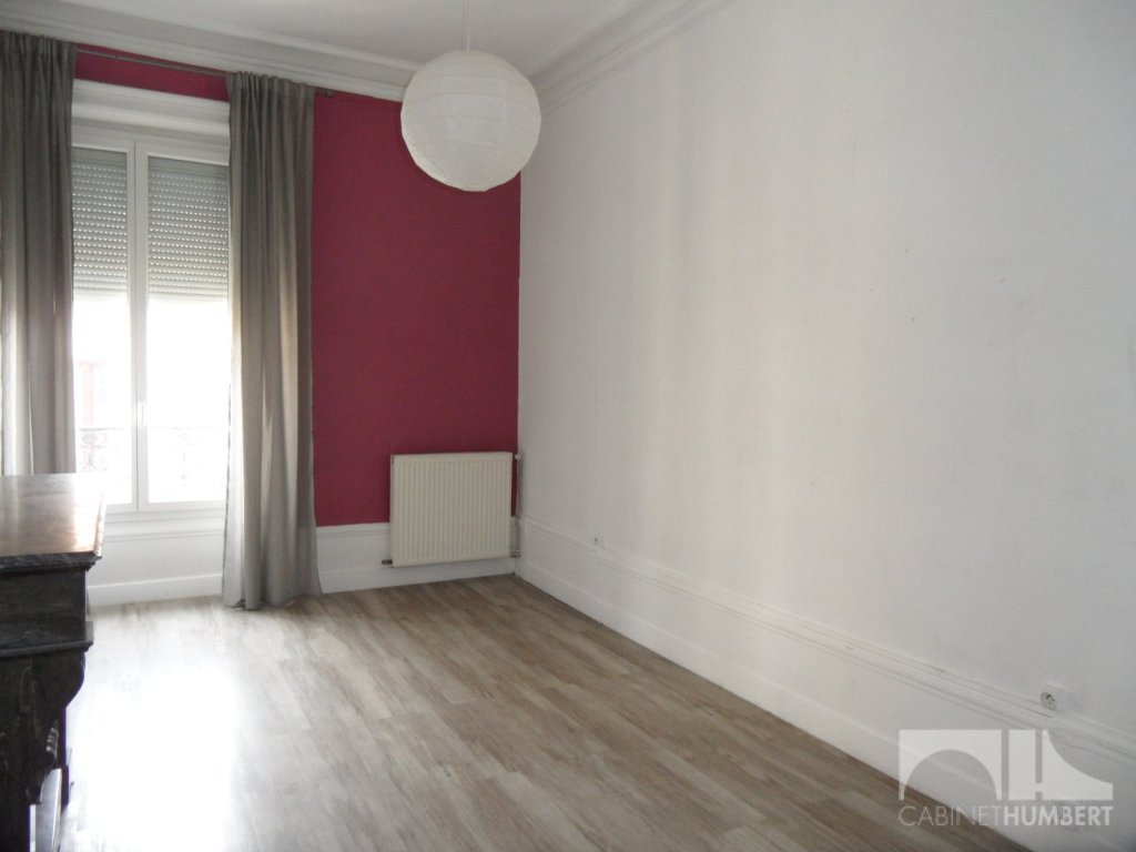 APPARTEMENT T3 A LOUER - ST ETIENNE CENTRE VILLE - 53 m2 - 480 € charges comprises par mois