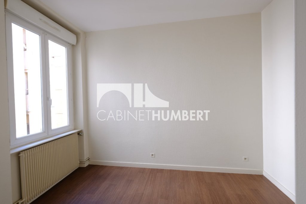 APPARTEMENT T3 A LOUER - ST ETIENNE CENTRE VILLE - 74.77 m2 - 645 &euro; charges comprises par mois