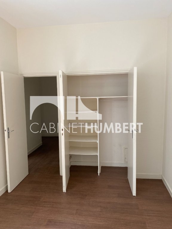 APPARTEMENT T3 A LOUER - ST ETIENNE CENTRE VILLE - 74.77 m2 - 645 &euro; charges comprises par mois