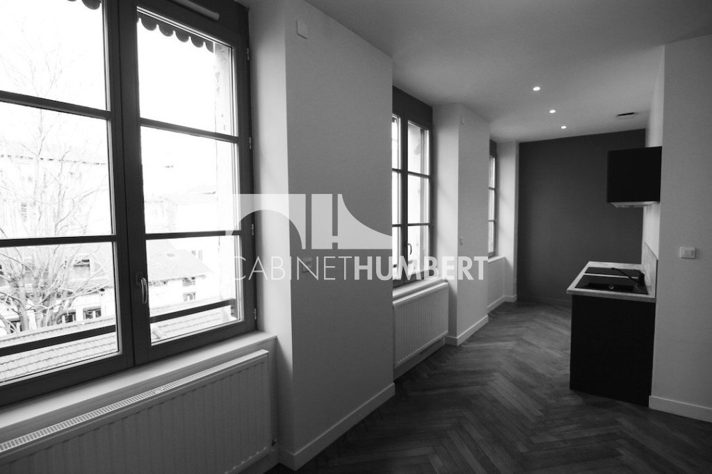 APPARTEMENT T3 A LOUER - ST ETIENNE CENTRE VILLE - 71.31 m2 - 695 &euro; charges comprises par mois