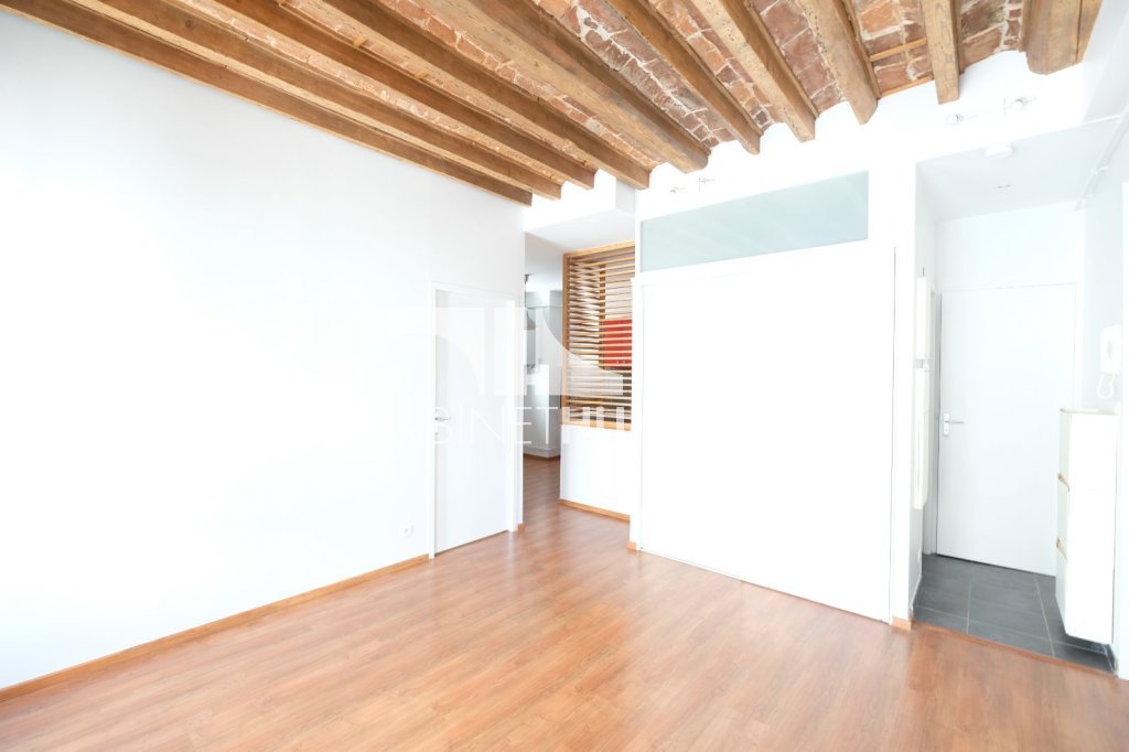 APPARTEMENT T3 A LOUER - ST ETIENNE CENTRE VILLE - 48.75 m2 - 555€ charges comprises par mois