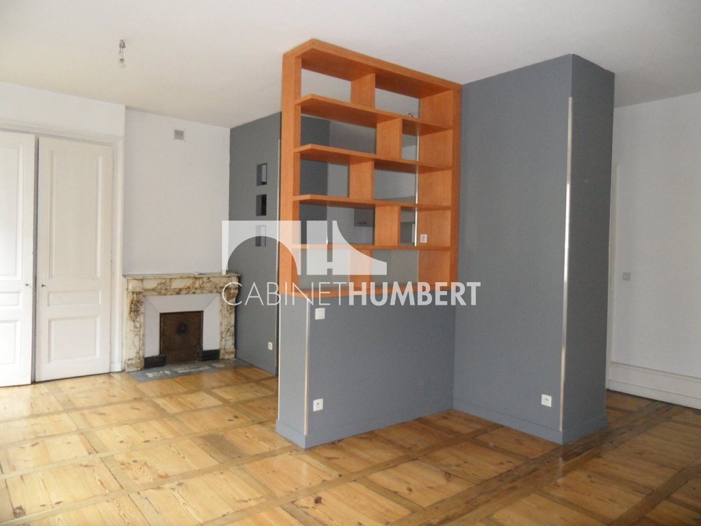 APPARTEMENT T3 A LOUER - ST ETIENNE CENTRE VILLE - 91.34 m2 - 670€ charges comprises par mois