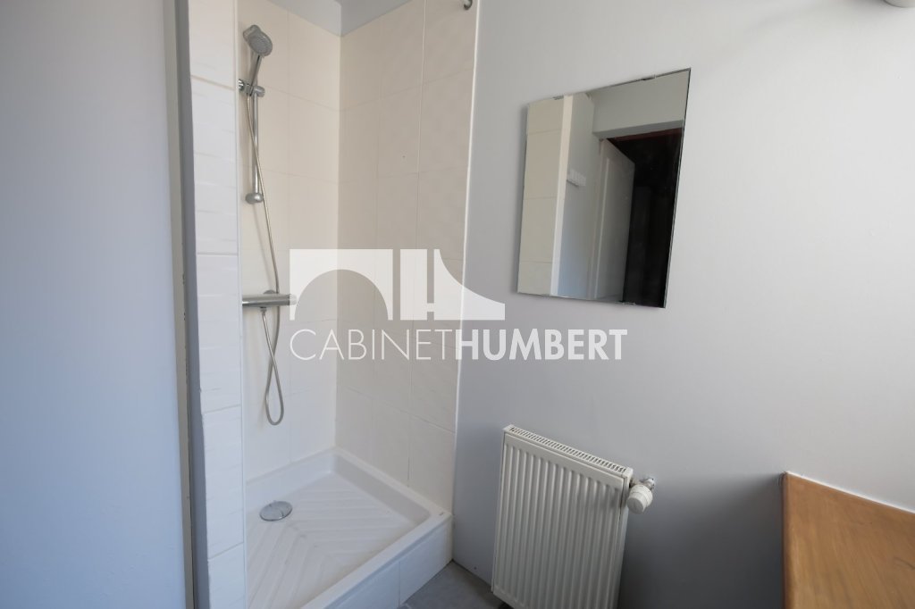 APPARTEMENT T3 A LOUER - ST ETIENNE CENTRE VILLE - 91.34 m2 - 730 &euro; charges comprises par mois
