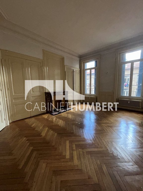 APPARTEMENT T3 A LOUER - ST ETIENNE CENTRE VILLE - 121 m2 - 860€ charges comprises par mois
