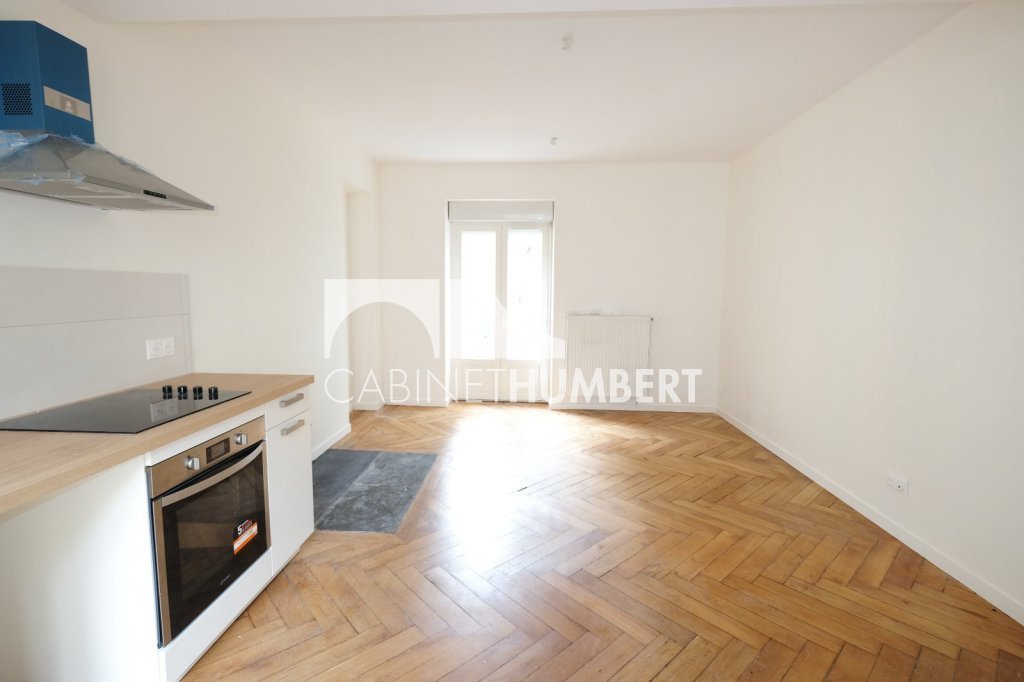 APPARTEMENT T3 A LOUER - ST ETIENNE CENTRE VILLE - 59.52 m2 - 660�&euro; charges comprises par mois