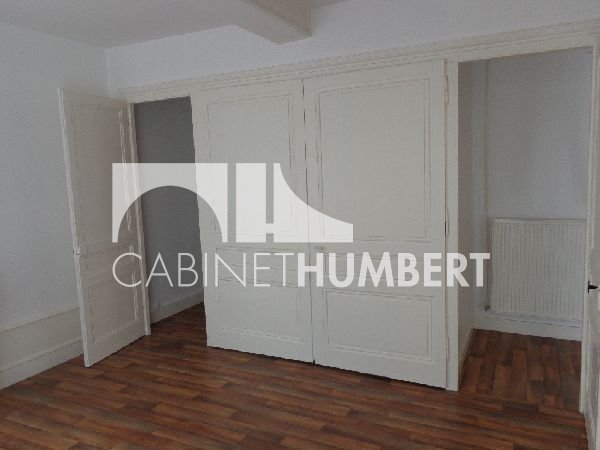 APPARTEMENT T3 A LOUER - ST ETIENNE CENTRE VILLE - 82.72 m2 - 545�&euro; charges comprises par mois