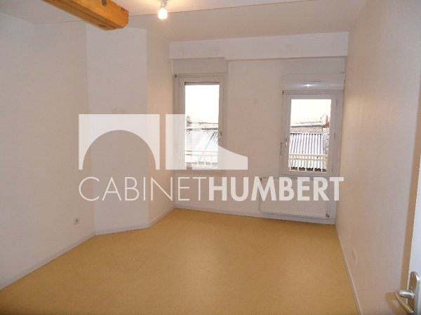 APPARTEMENT T3 A LOUER - ST ETIENNE CENTRE VILLE - 64.56 m2 - 495�&euro; charges comprises par mois