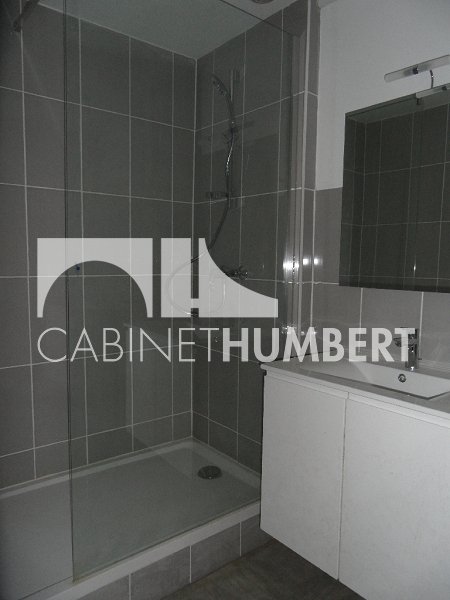 APPARTEMENT T3 A LOUER - ST ETIENNE CENTRE VILLE - 89.64 m2 - 750 &euro; charges comprises par mois
