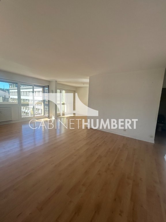 APPARTEMENT T3 A LOUER - ST ETIENNE CHAVANELLE - 84.7 m2 - 895 &euro; charges comprises par mois