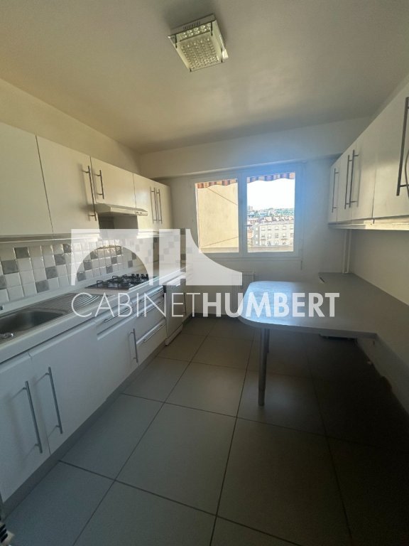 APPARTEMENT T3 A LOUER - ST ETIENNE CHAVANELLE - 84.7 m2 - 895 &euro; charges comprises par mois