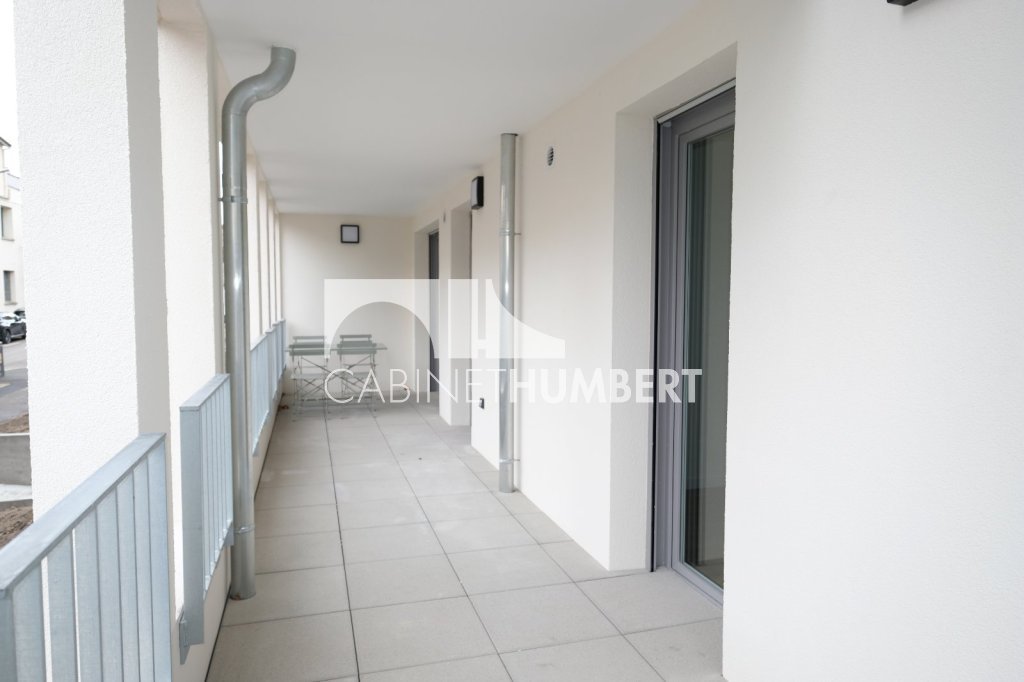 APPARTEMENT T3 A LOUER - ST ETIENNE CITE DU DESIGN - 63.73 m2 - 780€ charges comprises par mois