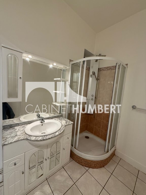 APPARTEMENT T3 A LOUER - ST ETIENNE FACULTE / CENTRE DEUX - 86.55 m2 - 620 € charges comprises par mois