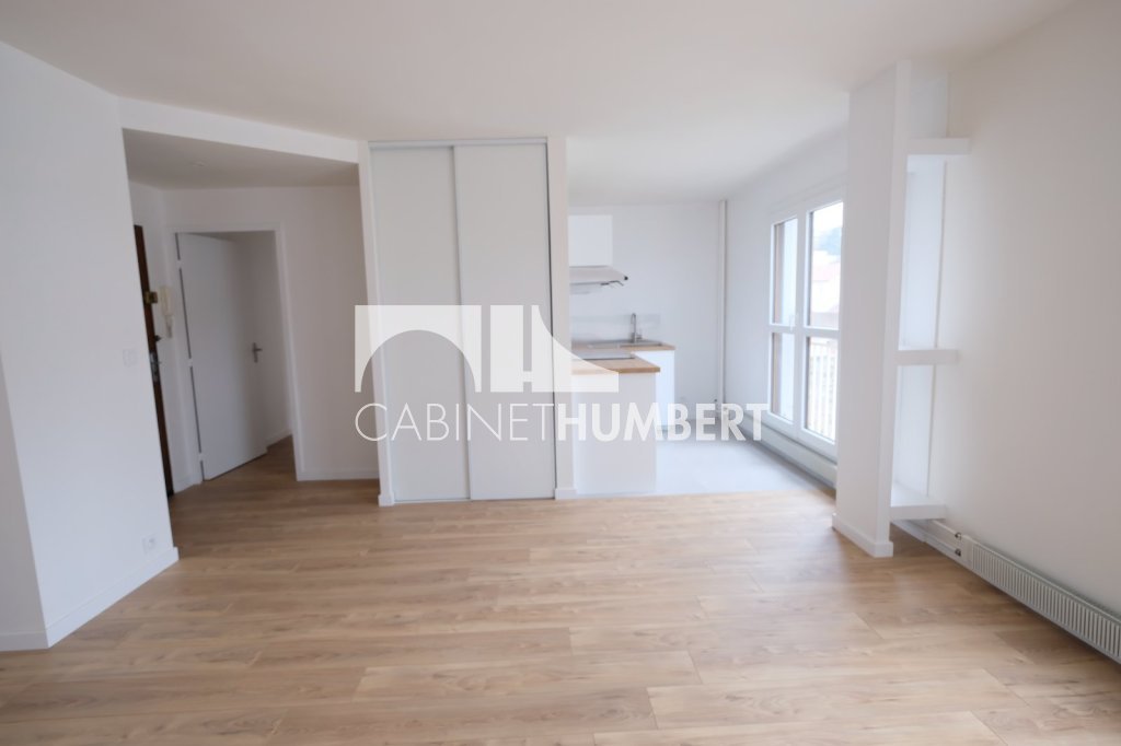 APPARTEMENT T3 A LOUER - ST ETIENNE FACULTE / CENTRE DEUX - 56 m2 - 670�&euro; charges comprises par mois