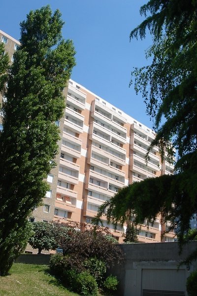 APPARTEMENT T3 A LOUER - ST ETIENNE FAURIEL - 65 m2 - 700€ charges comprises par mois