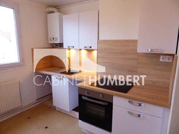 APPARTEMENT T3 A LOUER - ST ETIENNE FAURIEL - 73.86 m2 - 545�&euro; charges comprises par mois
