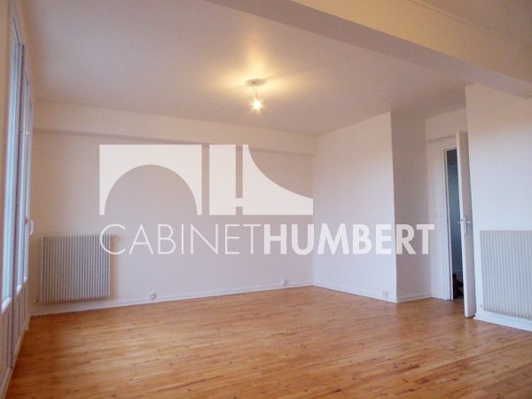 APPARTEMENT T3 A LOUER - ST ETIENNE FAURIEL - 73.86 m2 - 545�&euro; charges comprises par mois