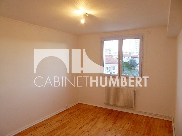 APPARTEMENT T3 A LOUER - ST ETIENNE FAURIEL - 73.86 m2 - 545�&euro; charges comprises par mois