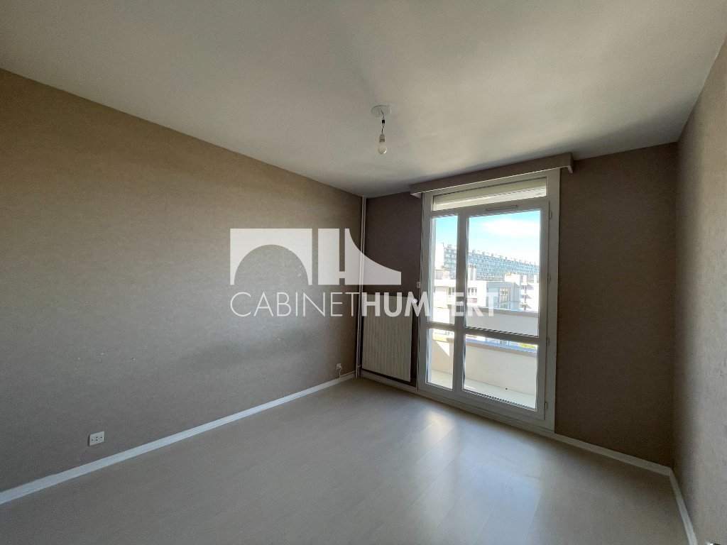 APPARTEMENT T3 A LOUER - ST ETIENNE FAURIEL - 67 m2 - 715€ charges comprises par mois