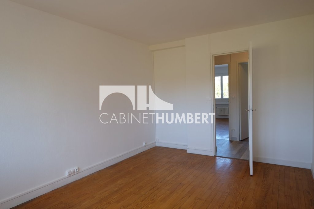 APPARTEMENT T3 A LOUER - ST ETIENNE FAURIEL - 58.58 m2 - 620 &euro; charges comprises par mois