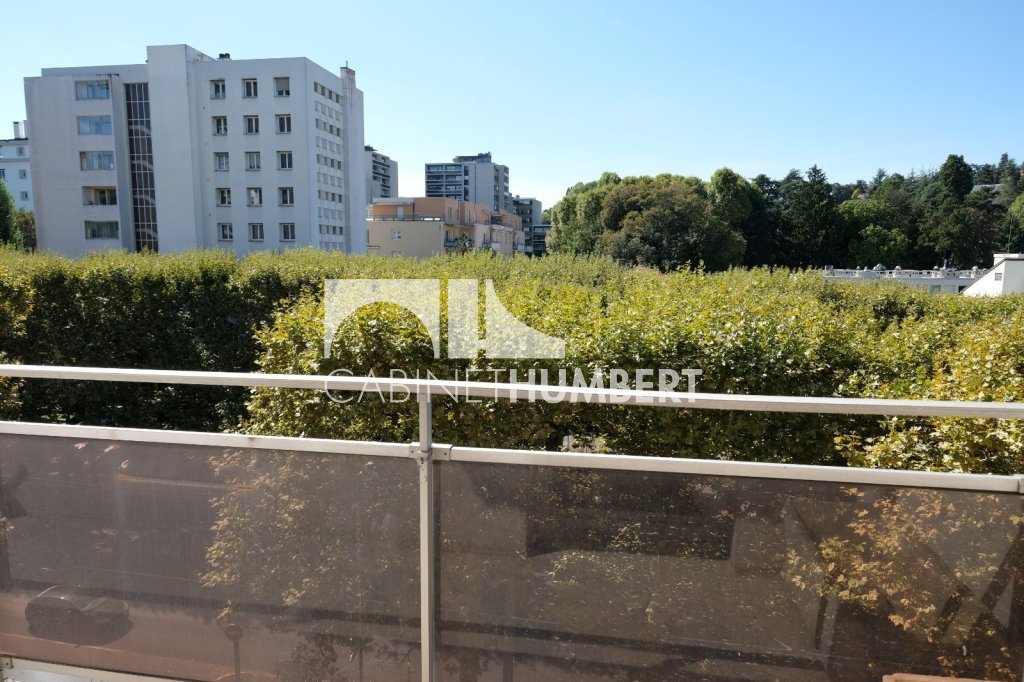 APPARTEMENT T3 A LOUER - ST ETIENNE FAURIEL - 58.58 m2 - 620 &euro; charges comprises par mois