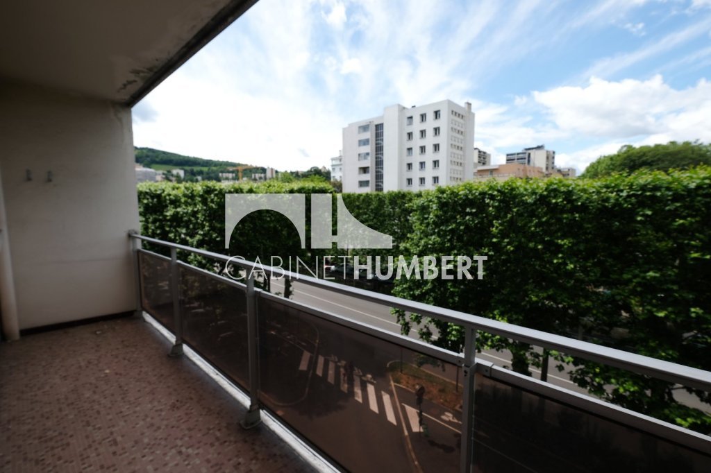 APPARTEMENT T3 A LOUER - ST ETIENNE FAURIEL - 58.14 m2 - 700�&euro; charges comprises par mois