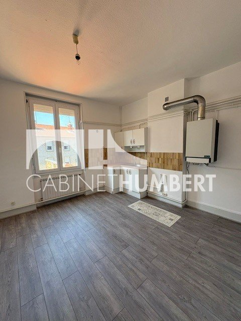 APPARTEMENT T3 A LOUER - ST ETIENNE FAURIEL - 57.5 m2 - 550 &euro; charges comprises par mois