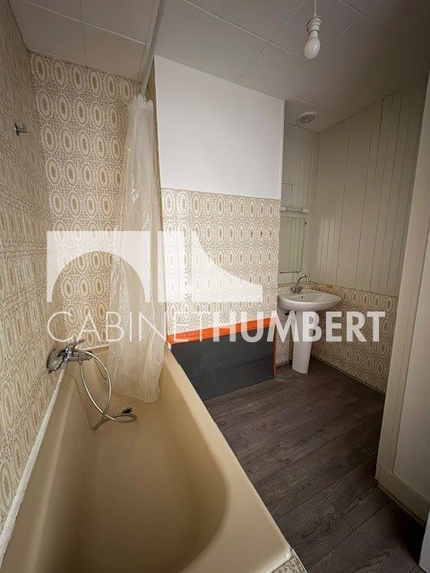 APPARTEMENT T3 A LOUER - ST ETIENNE FAURIEL - 57.5 m2 - 550 &euro; charges comprises par mois