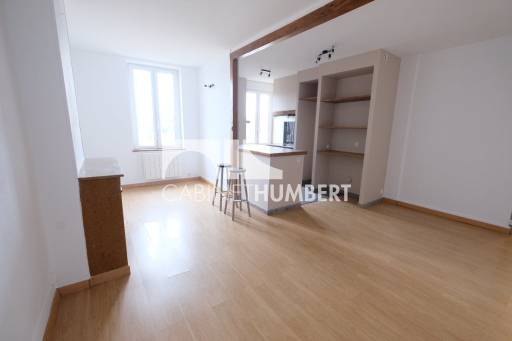 APPARTEMENT T3 A LOUER - ST ETIENNE FAURIEL - 57.08 m2 - 530 &euro; charges comprises par mois