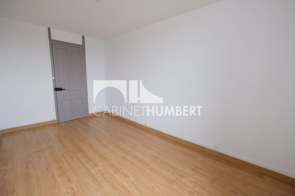APPARTEMENT T3 A LOUER - ST ETIENNE FAURIEL - 57.08 m2 - 530 &euro; charges comprises par mois